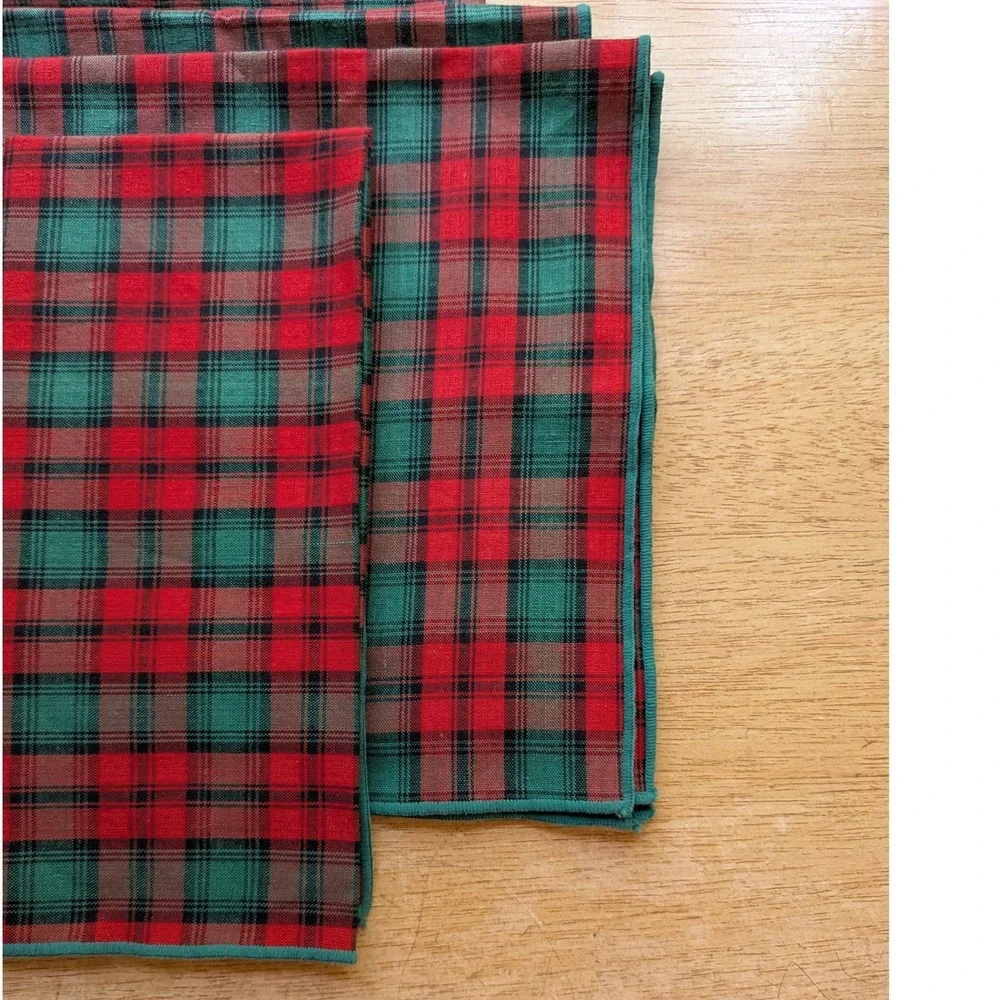 Vintage Red Green Tartan Plaid Dinner Napkins Set of 4 Christmas Holiday 19x18.5
